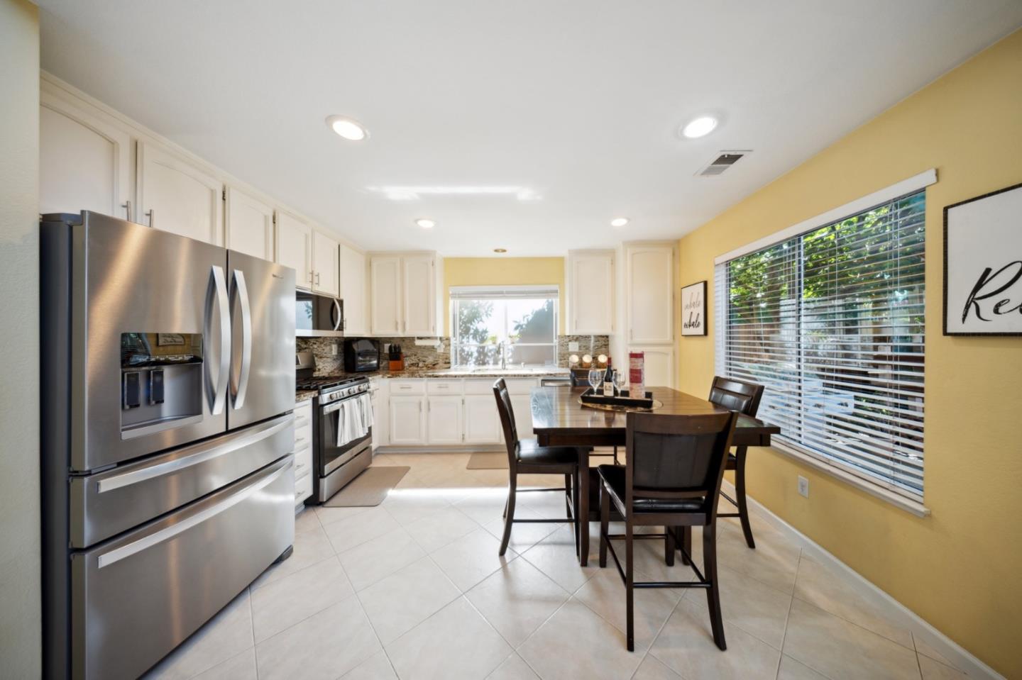 Detail Gallery Image 8 of 39 For 2555 Britt Way, San Jose,  CA 95148 - 4 Beds | 2/1 Baths