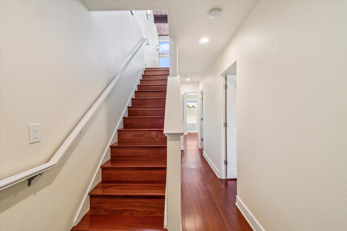 Detail Gallery Image 17 of 25 For 152 Mar Vista Dr, Monterey,  CA 93940 - 2 Beds | 1/1 Baths