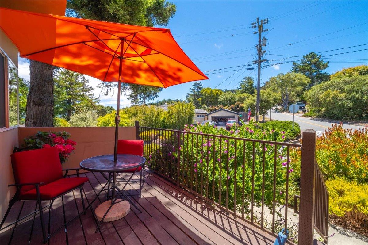 Detail Gallery Image 19 of 25 For 152 Mar Vista Dr, Monterey,  CA 93940 - 2 Beds | 1/1 Baths