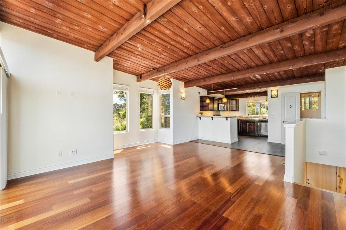 Detail Gallery Image 6 of 25 For 152 Mar Vista Dr, Monterey,  CA 93940 - 2 Beds | 1/1 Baths