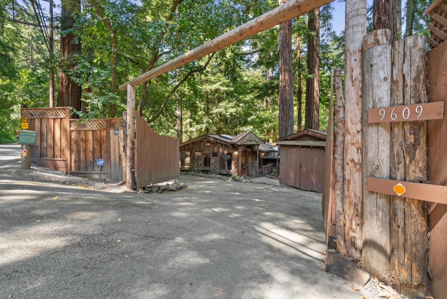 Detail Gallery Image 2 of 47 For 9609 E Zayante Rd, Felton,  CA 95018 - 2 Beds | 1 Baths