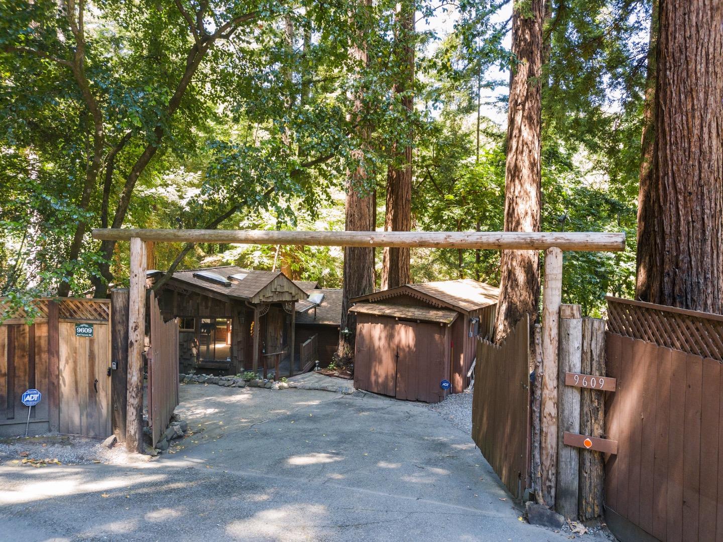 Detail Gallery Image 3 of 47 For 9609 E Zayante Rd, Felton,  CA 95018 - 2 Beds | 1 Baths