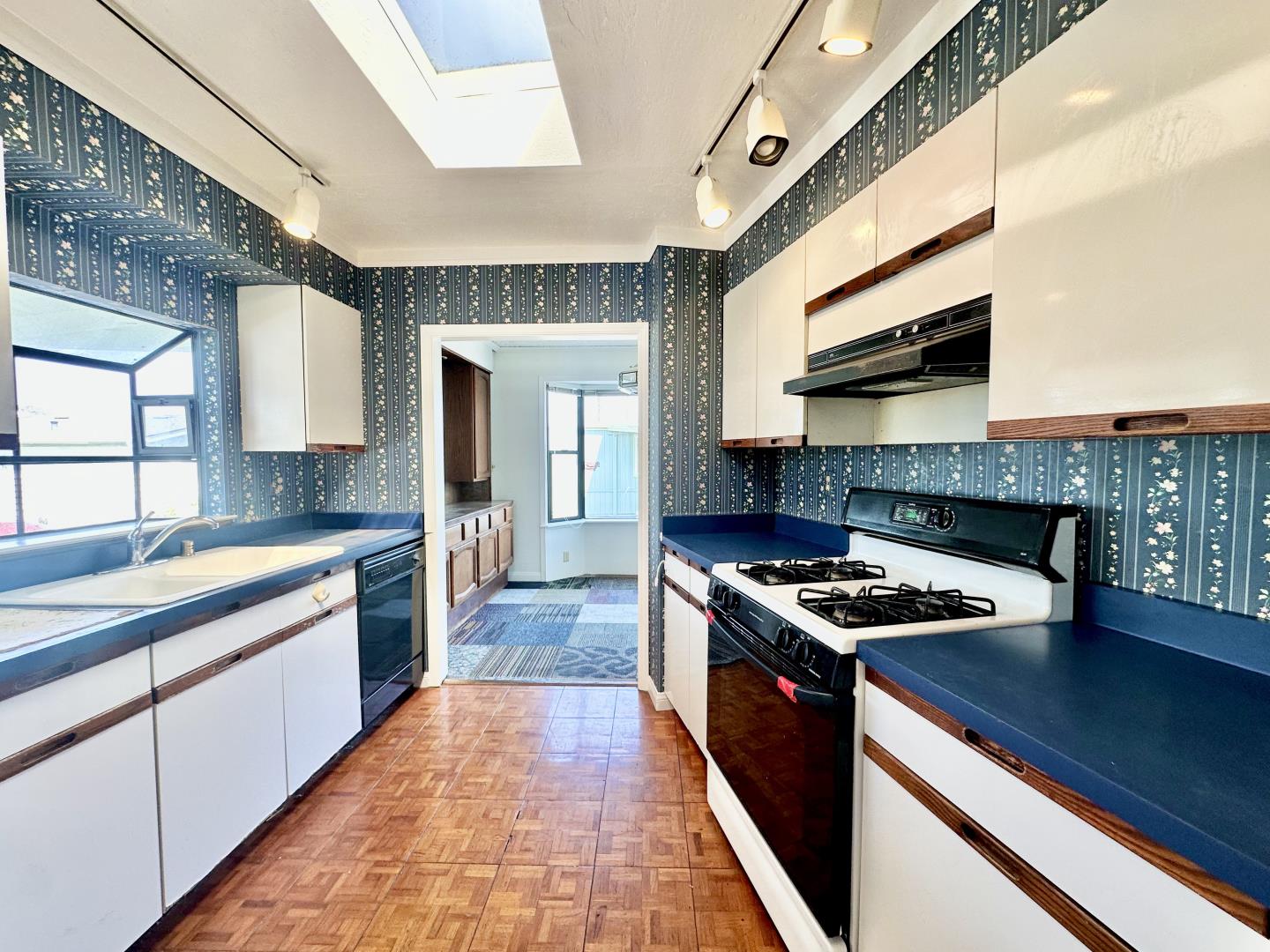 Detail Gallery Image 11 of 19 For 2395 Delaware Ave #39,  Santa Cruz,  CA 95060 - 2 Beds | 2 Baths