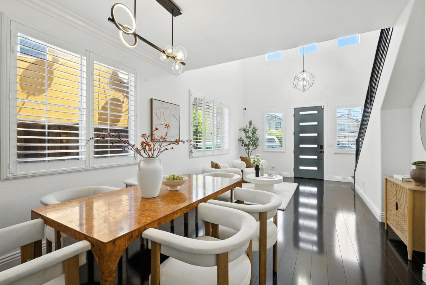Detail Gallery Image 10 of 74 For 3665 Ivy Canyon Ct, San Jose,  CA 95121 - 4 Beds | 2/1 Baths