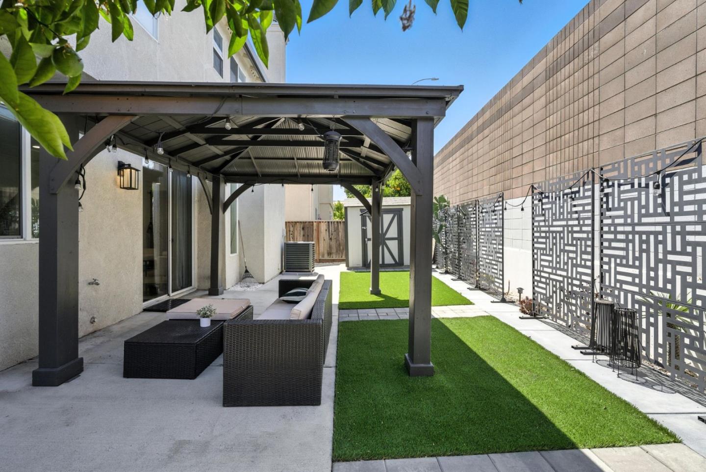 Detail Gallery Image 50 of 74 For 3665 Ivy Canyon Ct, San Jose,  CA 95121 - 4 Beds | 2/1 Baths