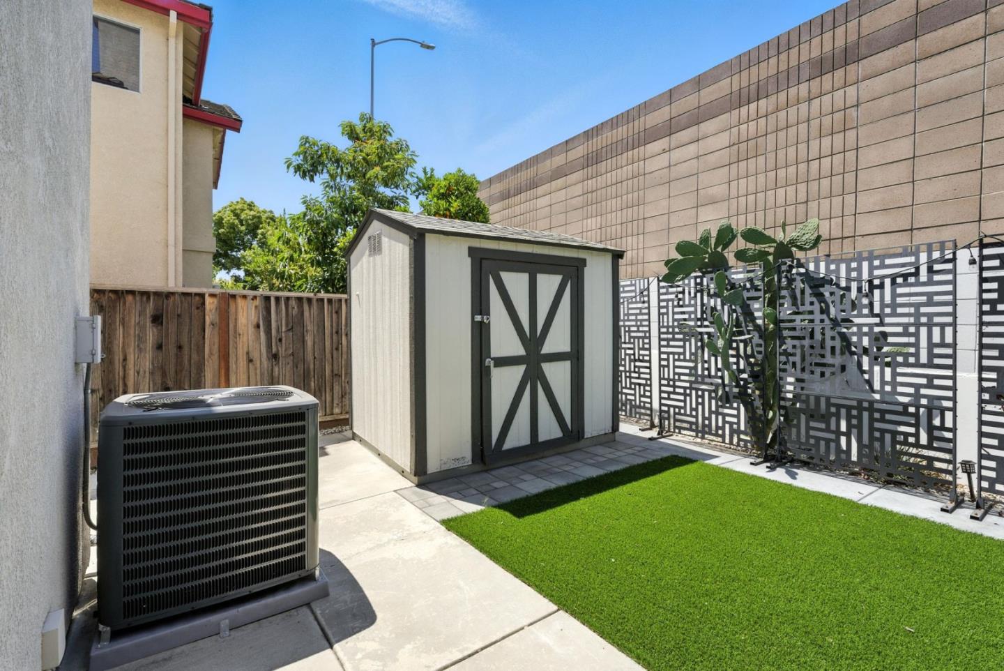 Detail Gallery Image 53 of 74 For 3665 Ivy Canyon Ct, San Jose,  CA 95121 - 4 Beds | 2/1 Baths