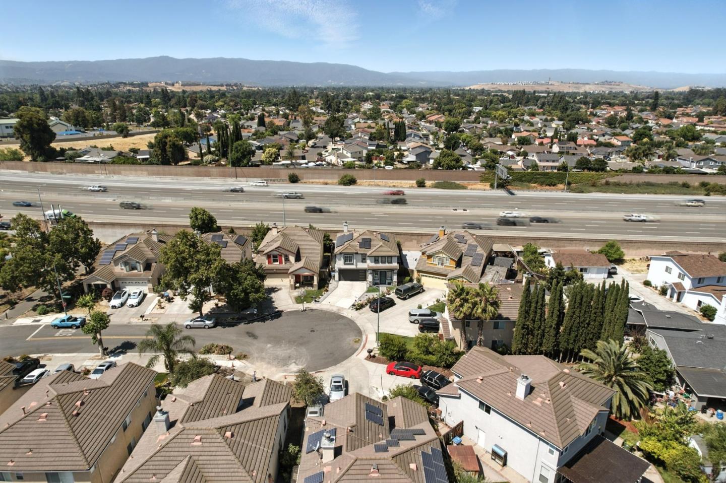 Detail Gallery Image 56 of 74 For 3665 Ivy Canyon Ct, San Jose,  CA 95121 - 4 Beds | 2/1 Baths