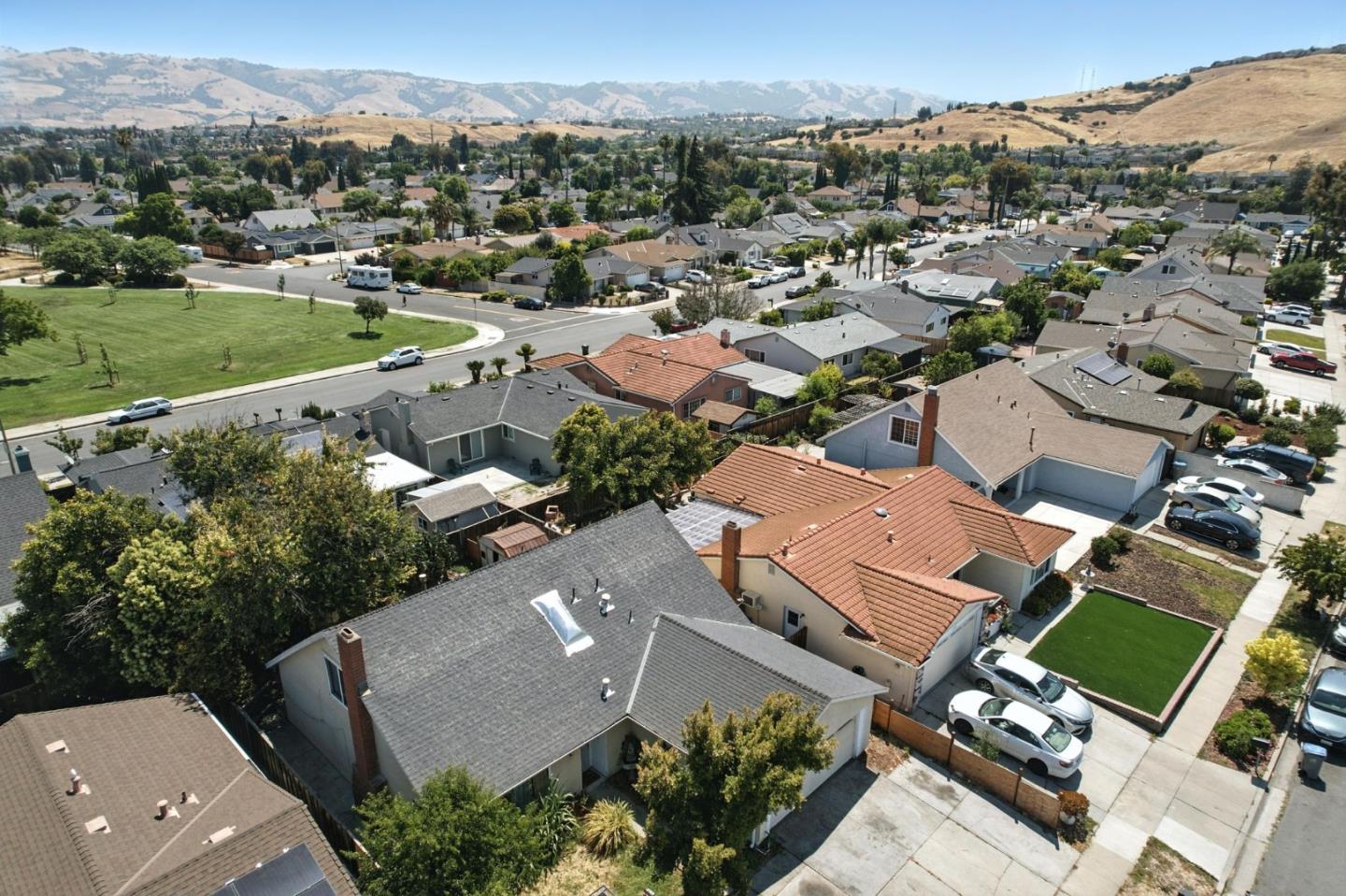 Detail Gallery Image 59 of 74 For 3665 Ivy Canyon Ct, San Jose,  CA 95121 - 4 Beds | 2/1 Baths