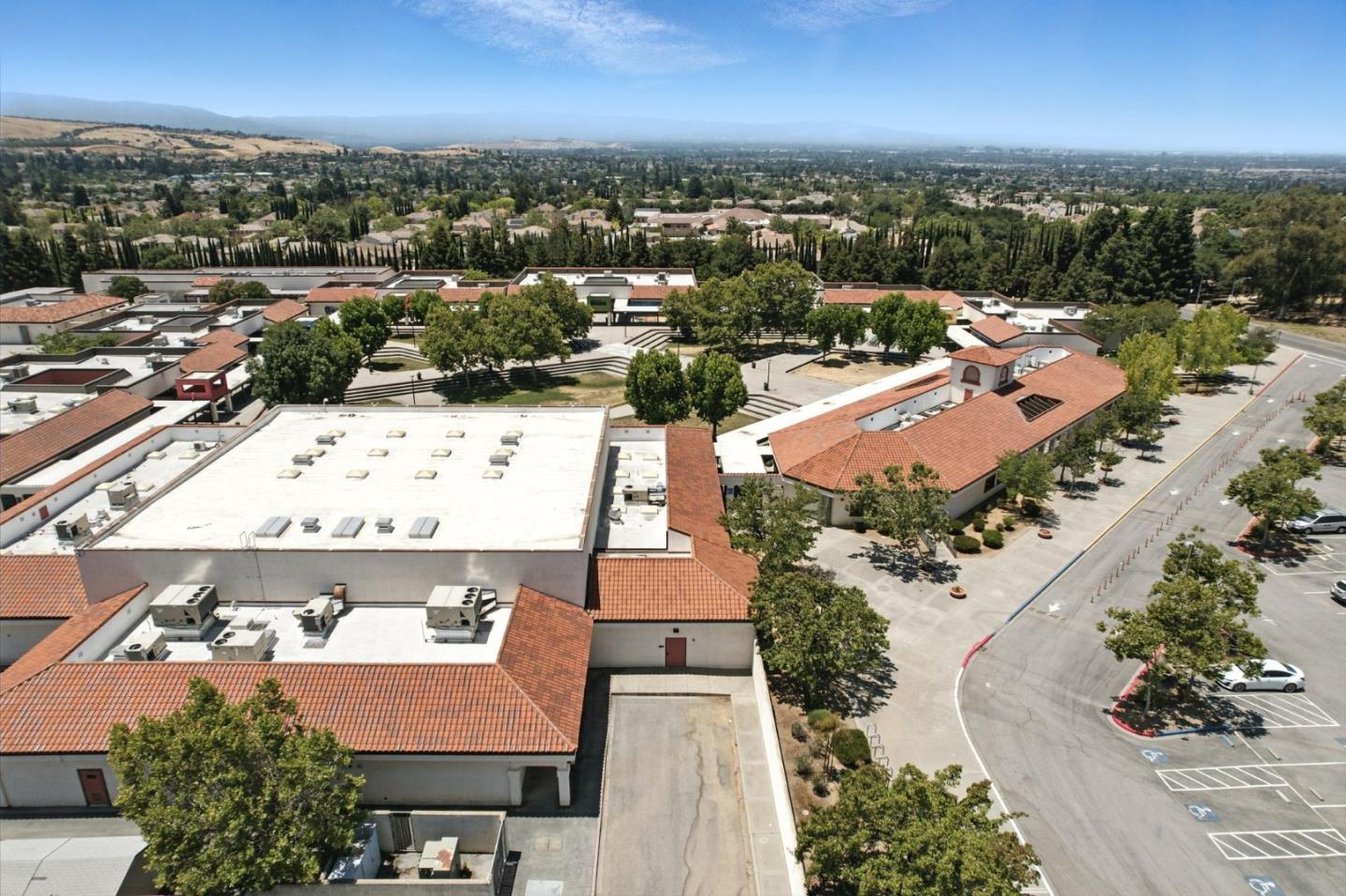 Detail Gallery Image 69 of 74 For 3665 Ivy Canyon Ct, San Jose,  CA 95121 - 4 Beds | 2/1 Baths