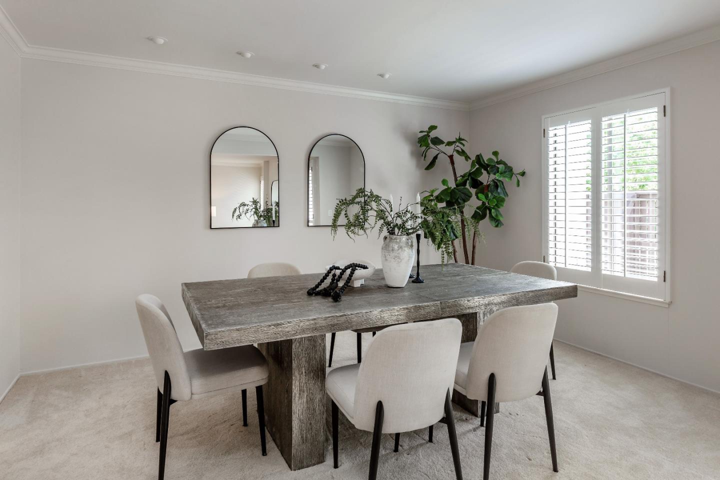 Detail Gallery Image 10 of 23 For 2435 Sharon Oaks Dr, Menlo Park,  CA 94025 - 2 Beds | 2 Baths
