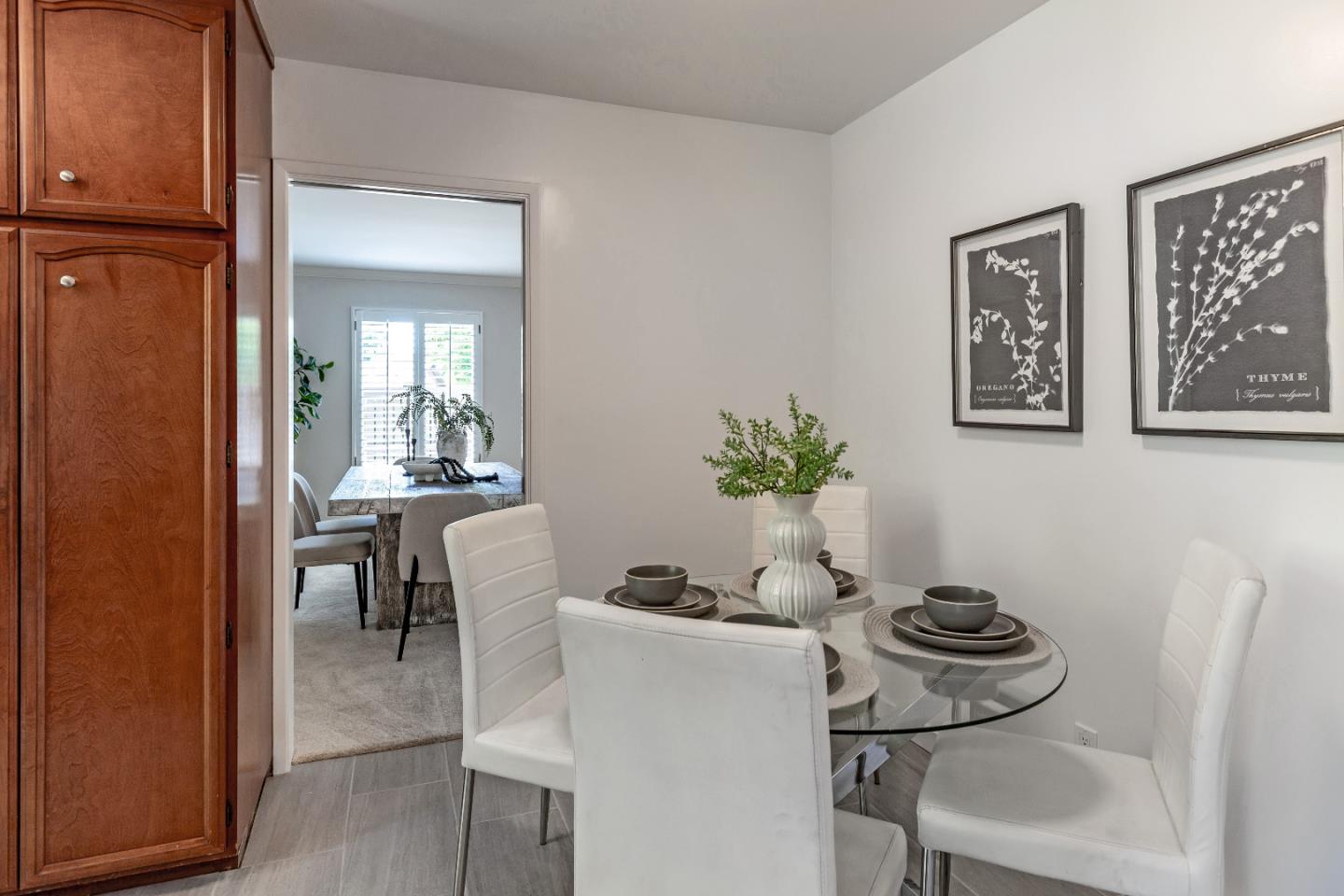 Detail Gallery Image 13 of 23 For 2435 Sharon Oaks Dr, Menlo Park,  CA 94025 - 2 Beds | 2 Baths