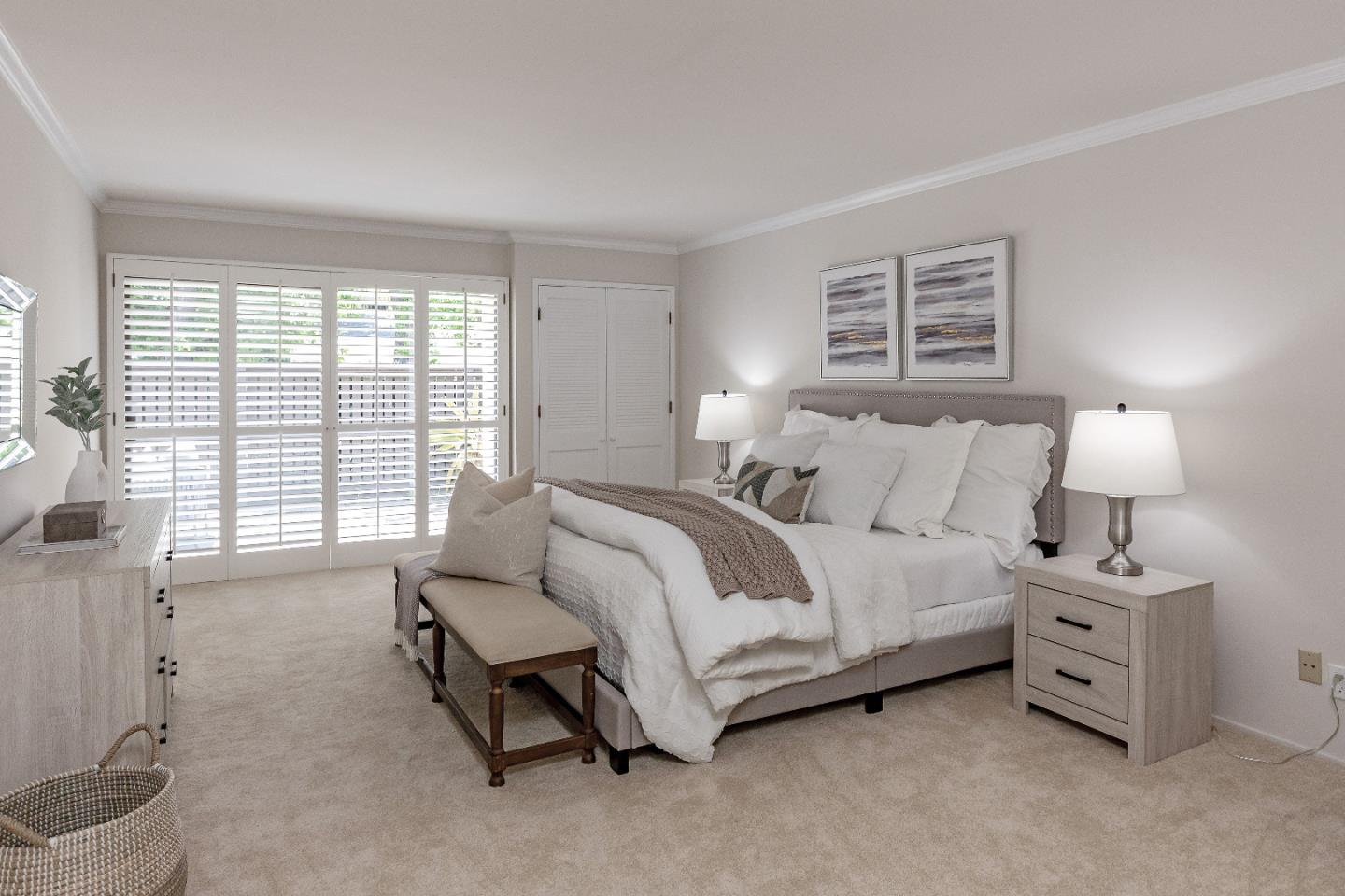 Detail Gallery Image 16 of 23 For 2435 Sharon Oaks Dr, Menlo Park,  CA 94025 - 2 Beds | 2 Baths