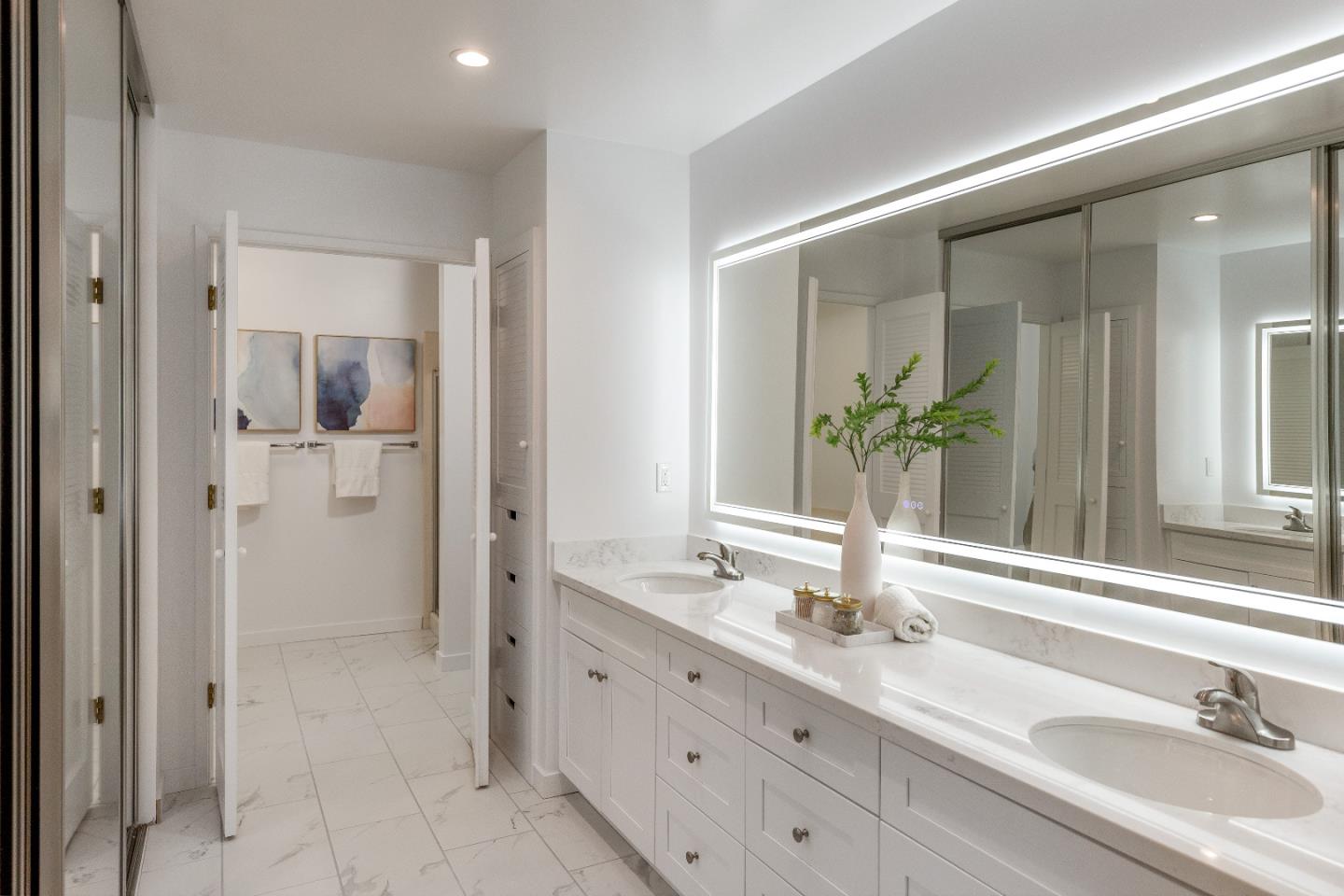 Detail Gallery Image 18 of 23 For 2435 Sharon Oaks Dr, Menlo Park,  CA 94025 - 2 Beds | 2 Baths