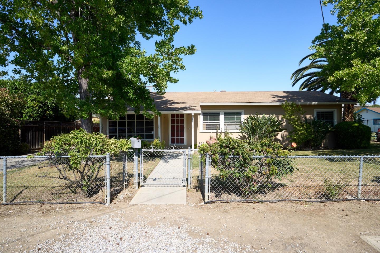 Detail Gallery Image 2 of 24 For 1310 Rosalia Ave, San Jose,  CA 95130 - 2 Beds | 1 Baths