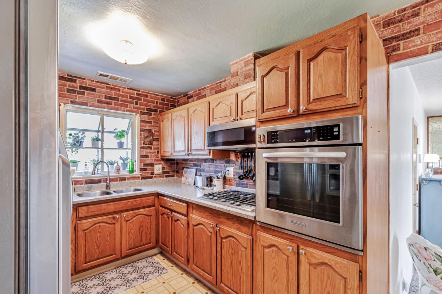 Detail Gallery Image 12 of 34 For 1625 Mount Herman Dr, San Jose,  CA 95127 - 3 Beds | 2 Baths