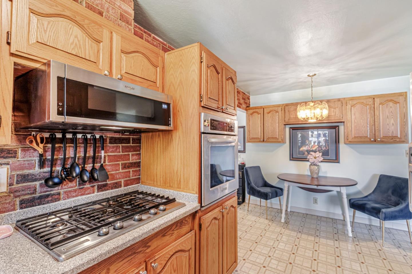 Detail Gallery Image 14 of 34 For 1625 Mount Herman Dr, San Jose,  CA 95127 - 3 Beds | 2 Baths