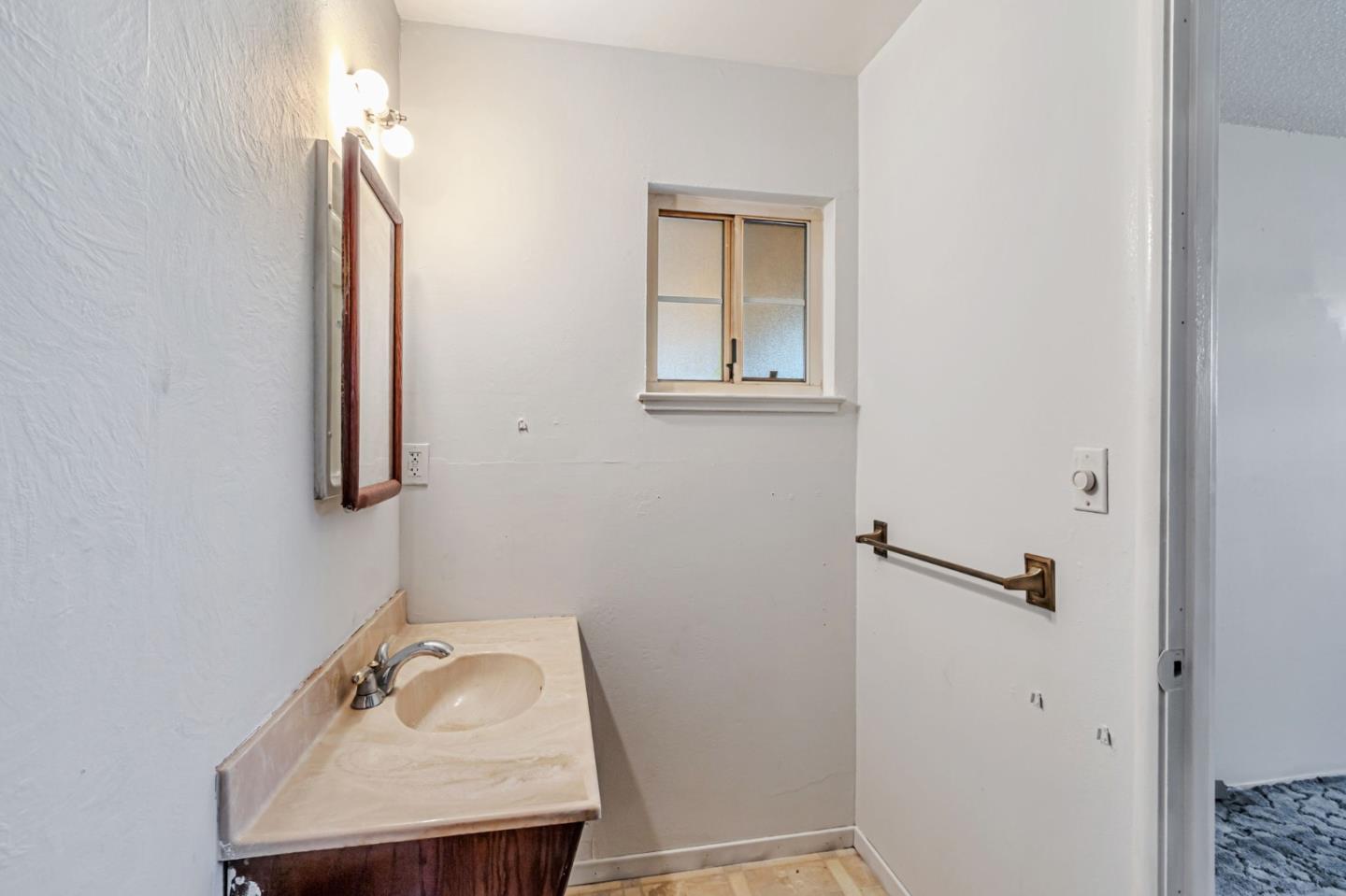 Detail Gallery Image 30 of 34 For 1625 Mount Herman Dr, San Jose,  CA 95127 - 3 Beds | 2 Baths