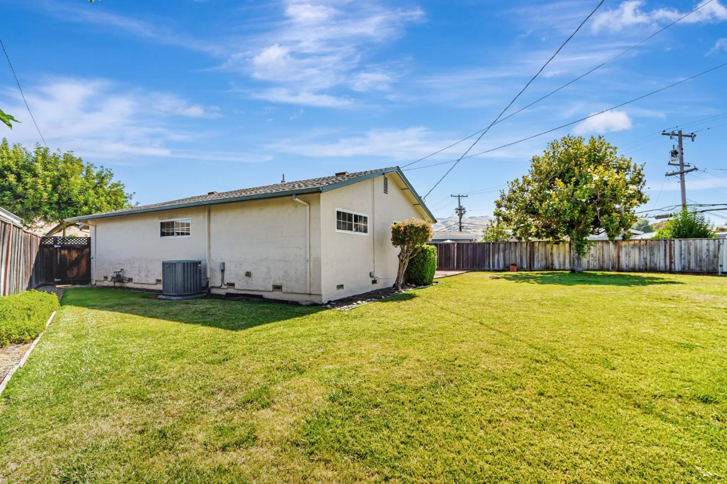 Detail Gallery Image 8 of 34 For 1625 Mount Herman Dr, San Jose,  CA 95127 - 3 Beds | 2 Baths