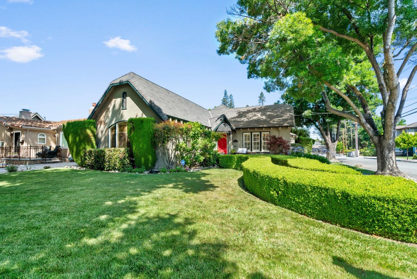 Detail Gallery Image 2 of 55 For 903 Michigan Ave, San Jose,  CA 95125 - 3 Beds | 1 Baths