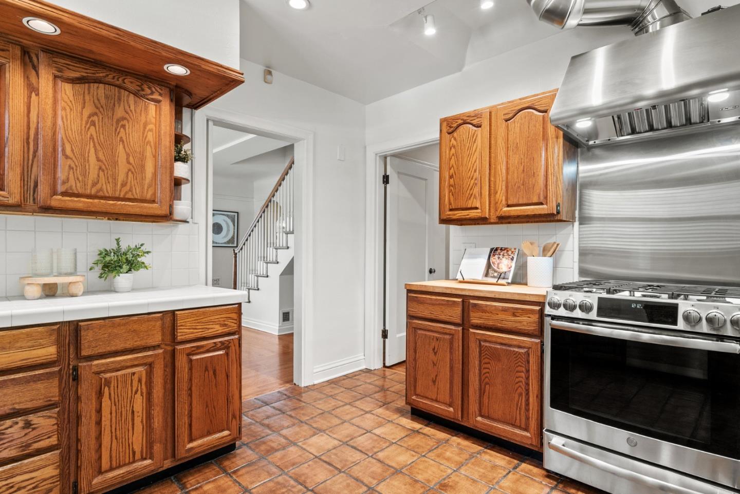 Detail Gallery Image 23 of 55 For 903 Michigan Ave, San Jose,  CA 95125 - 3 Beds | 1 Baths