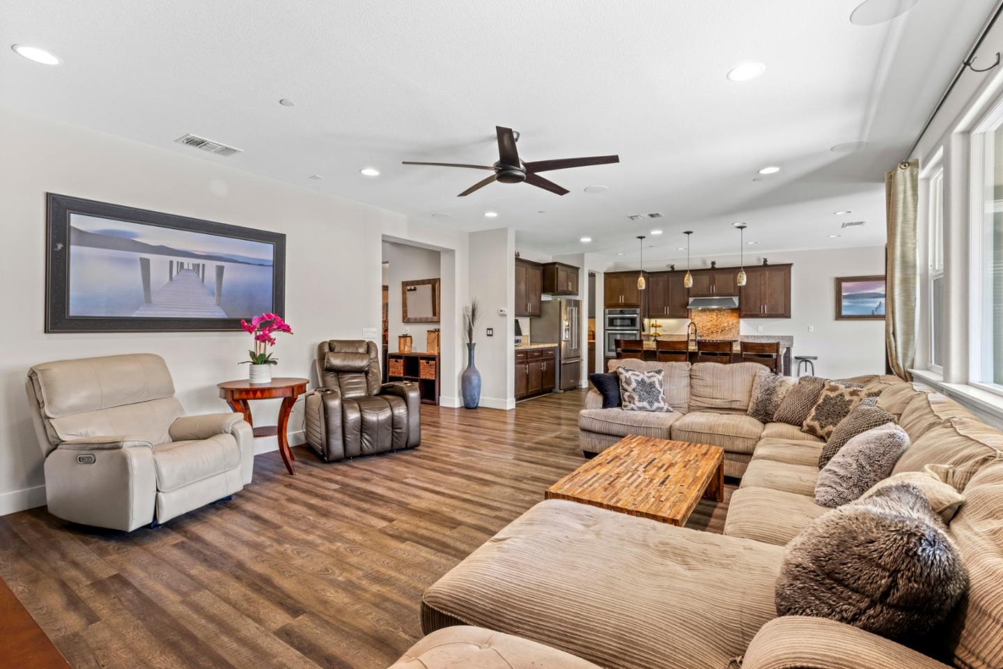 Detail Gallery Image 18 of 44 For 9850 Bobcat Ct, Gilroy,  CA 95020 - 4 Beds | 3/1 Baths