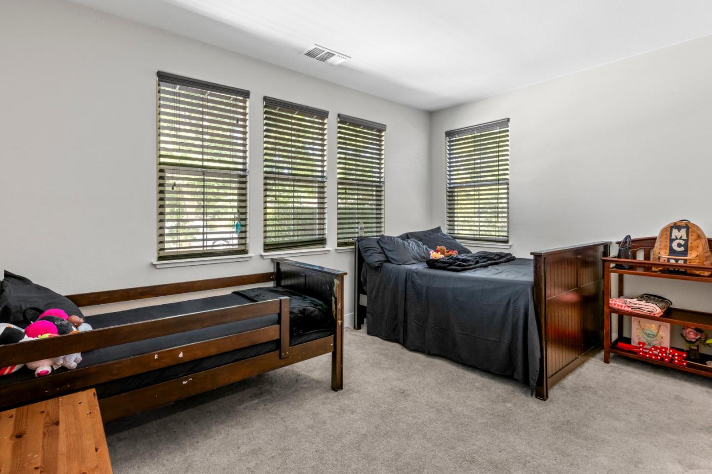 Detail Gallery Image 22 of 44 For 9850 Bobcat Ct, Gilroy,  CA 95020 - 4 Beds | 3/1 Baths