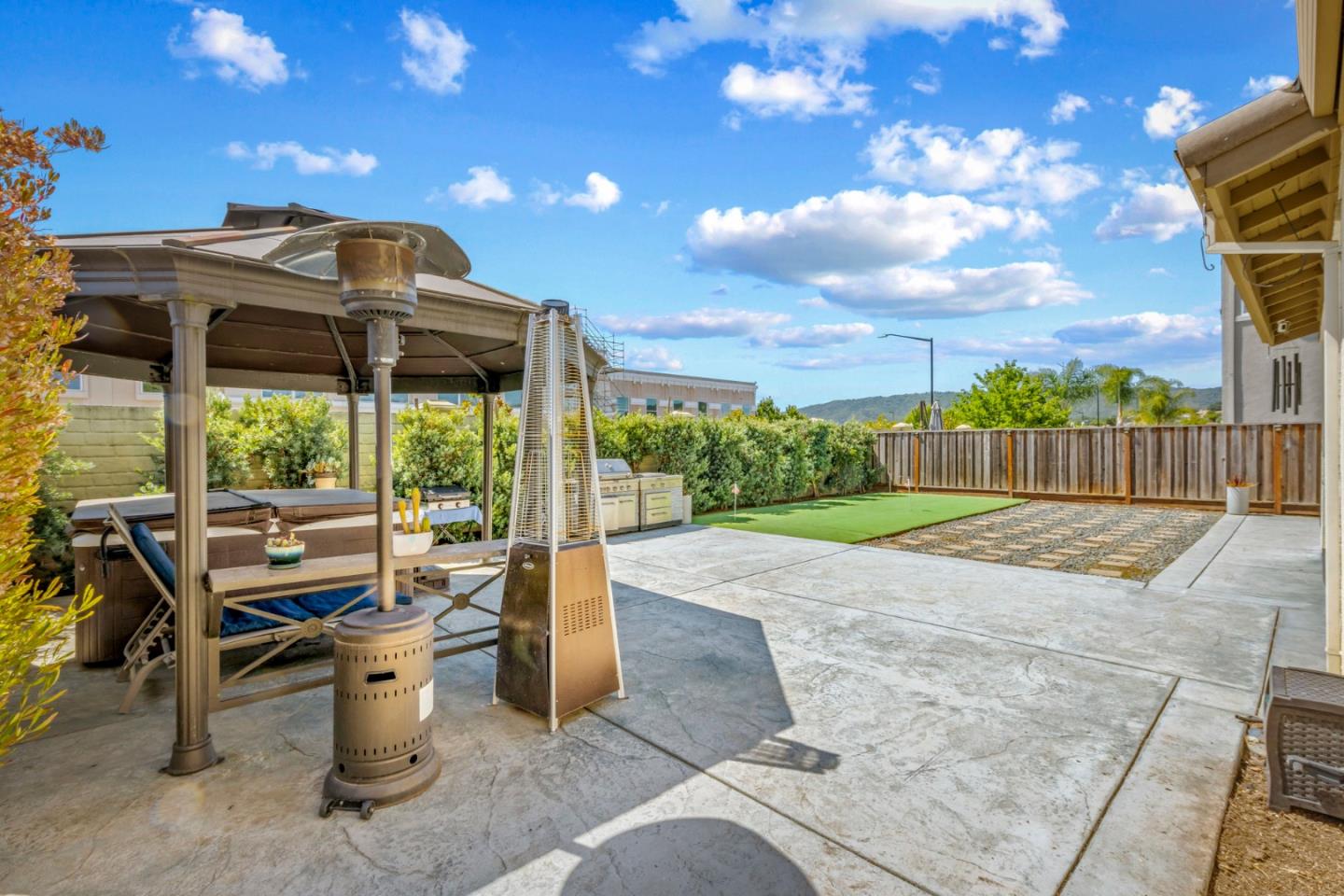 Detail Gallery Image 38 of 44 For 9850 Bobcat Ct, Gilroy,  CA 95020 - 4 Beds | 3/1 Baths