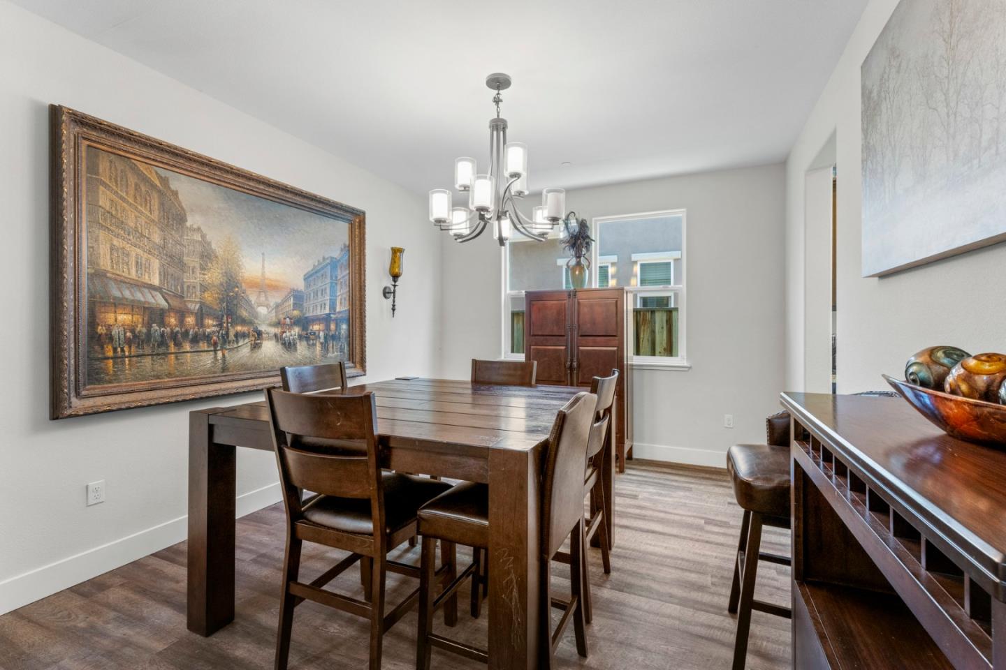 Detail Gallery Image 5 of 44 For 9850 Bobcat Ct, Gilroy,  CA 95020 - 4 Beds | 3/1 Baths