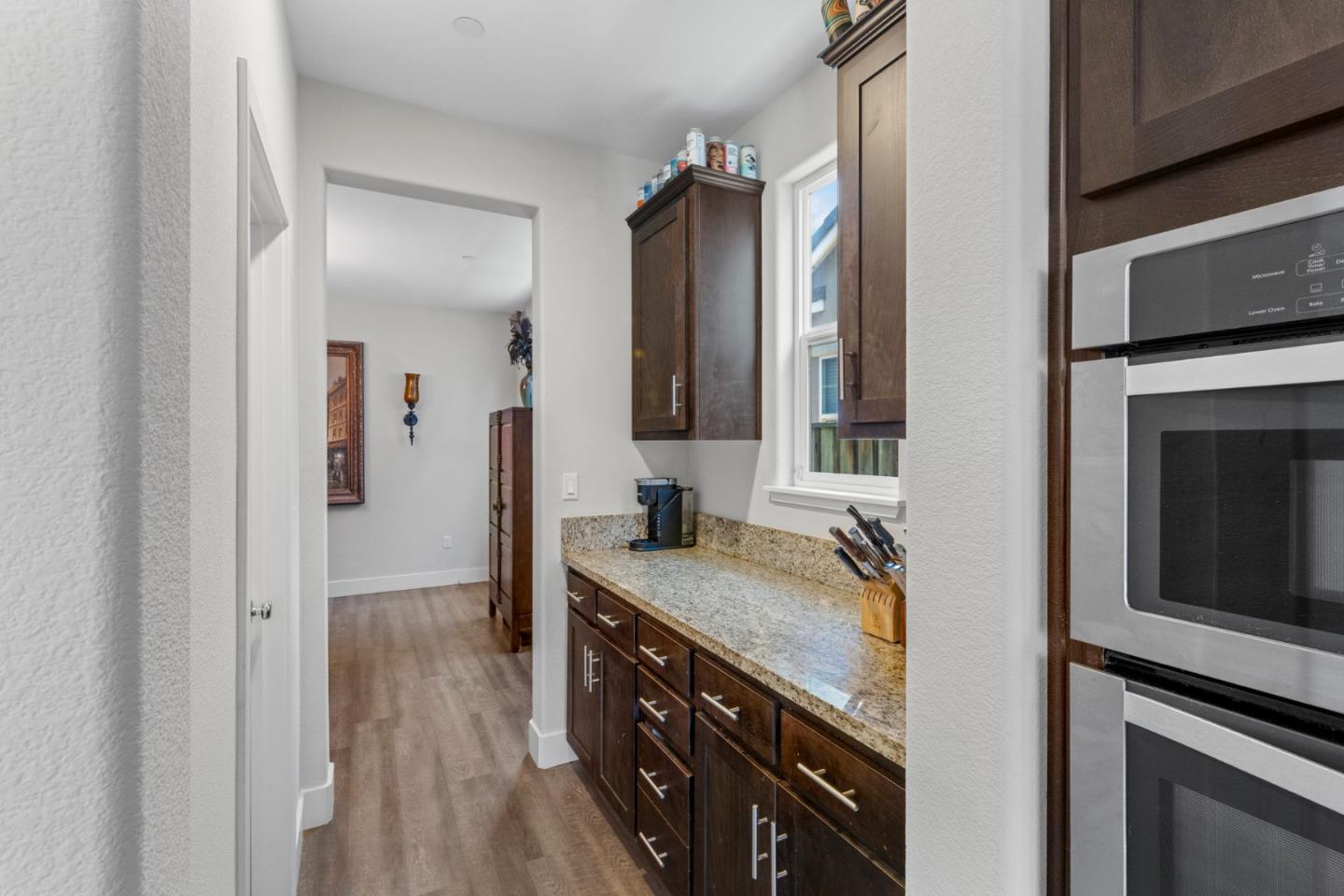 Detail Gallery Image 9 of 44 For 9850 Bobcat Ct, Gilroy,  CA 95020 - 4 Beds | 3/1 Baths