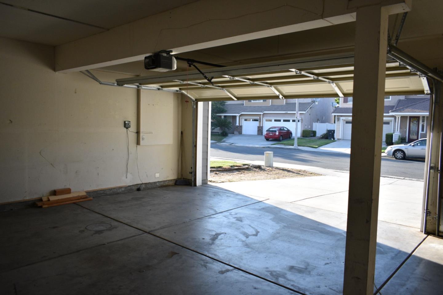 Detail Gallery Image 20 of 21 For 1449 Haddington Dr, Riverside,  CA 92507 - 4 Beds | 2/1 Baths