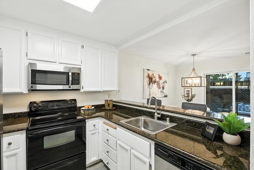 Detail Gallery Image 12 of 38 For 1907 La Terrace Cir, San Jose,  CA 95123 - 2 Beds | 1 Baths