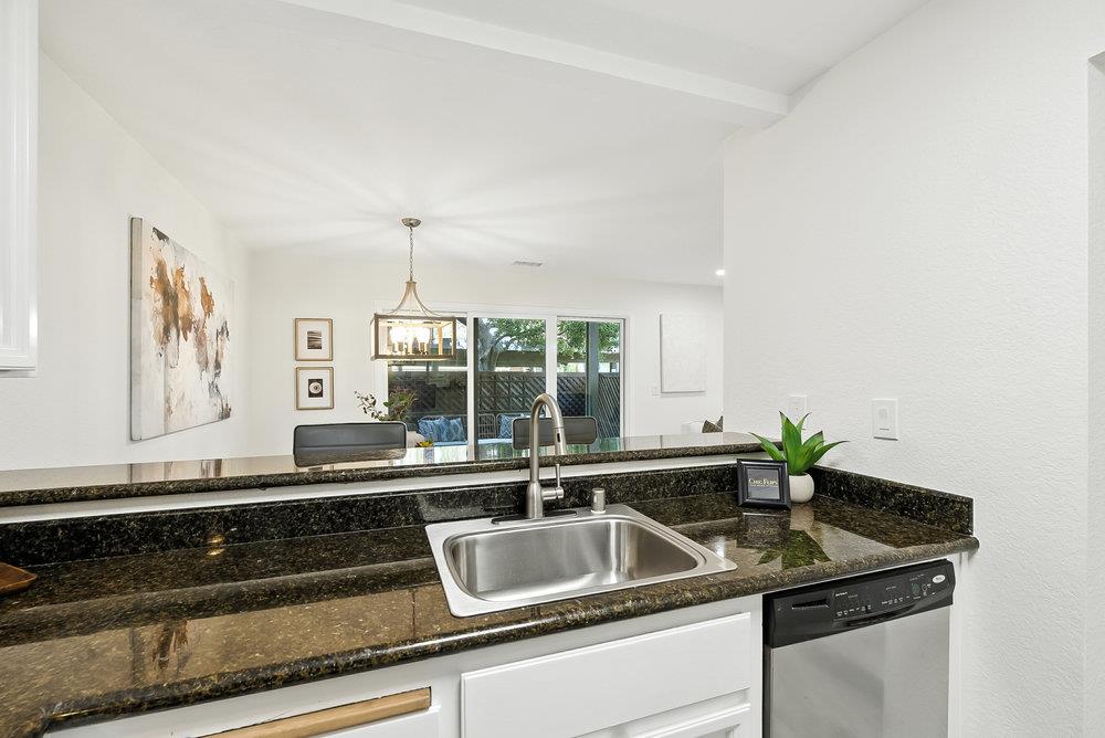 Detail Gallery Image 15 of 38 For 1907 La Terrace Cir, San Jose,  CA 95123 - 2 Beds | 1 Baths