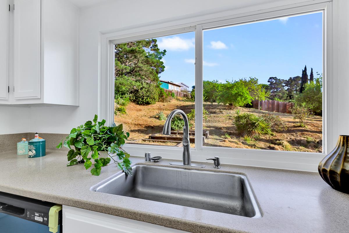 Detail Gallery Image 16 of 56 For 149 Westminster Way, Vallejo,  CA 94591 - 4 Beds | 3 Baths