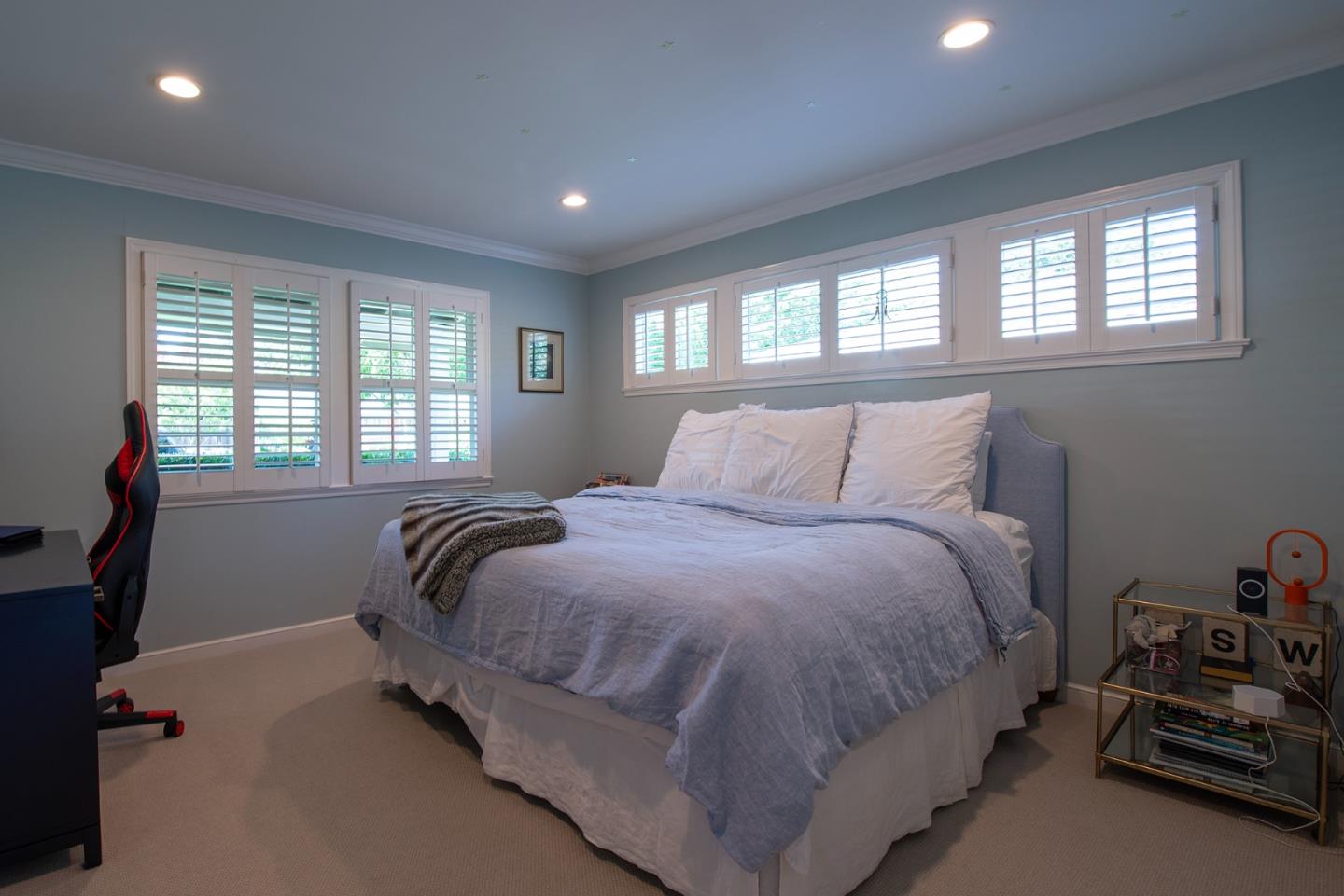 Detail Gallery Image 17 of 42 For 1360 Elder Ave, Menlo Park,  CA 94025 - 4 Beds | 3 Baths