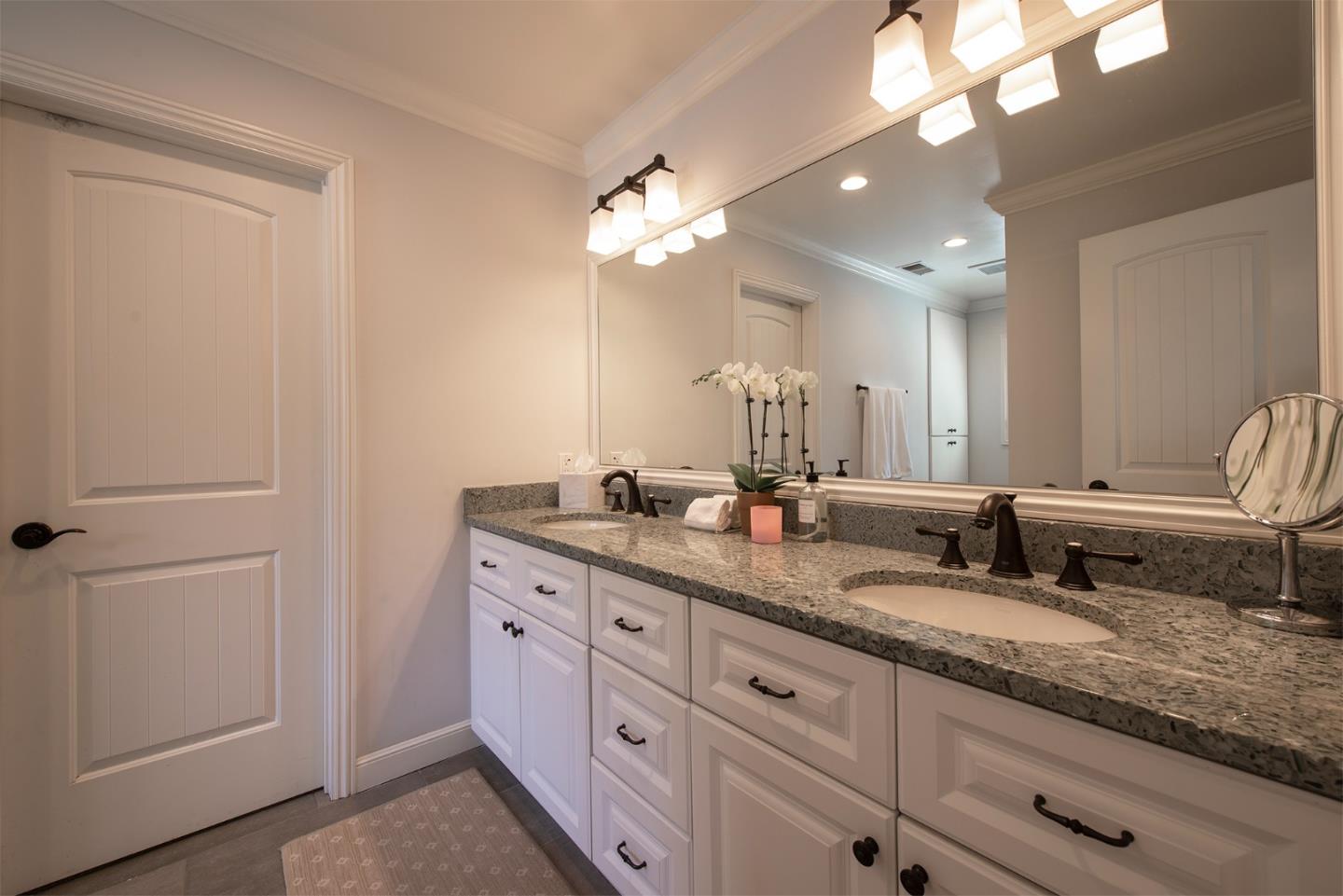 Detail Gallery Image 28 of 42 For 1360 Elder Ave, Menlo Park,  CA 94025 - 4 Beds | 3 Baths