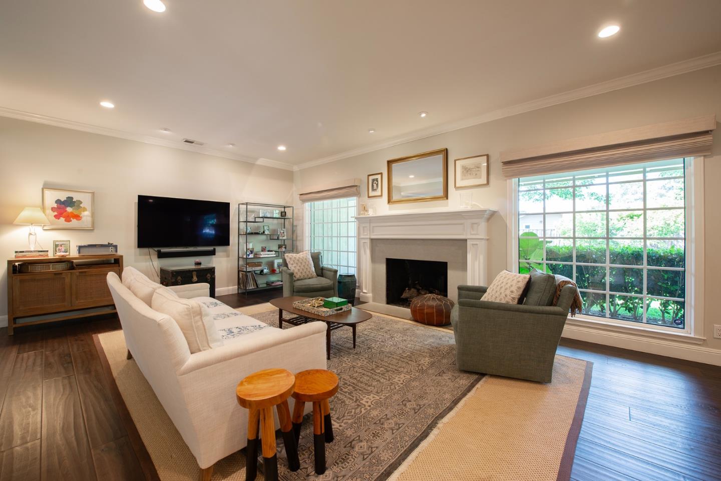 Detail Gallery Image 6 of 42 For 1360 Elder Ave, Menlo Park,  CA 94025 - 4 Beds | 3 Baths