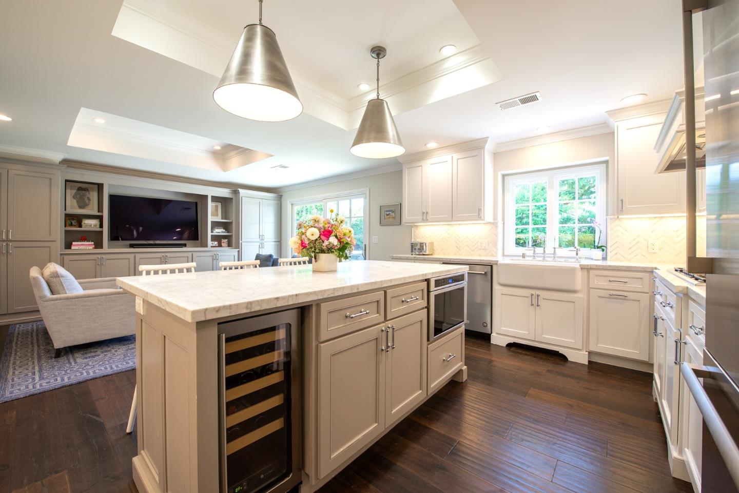 Detail Gallery Image 8 of 42 For 1360 Elder Ave, Menlo Park,  CA 94025 - 4 Beds | 3 Baths