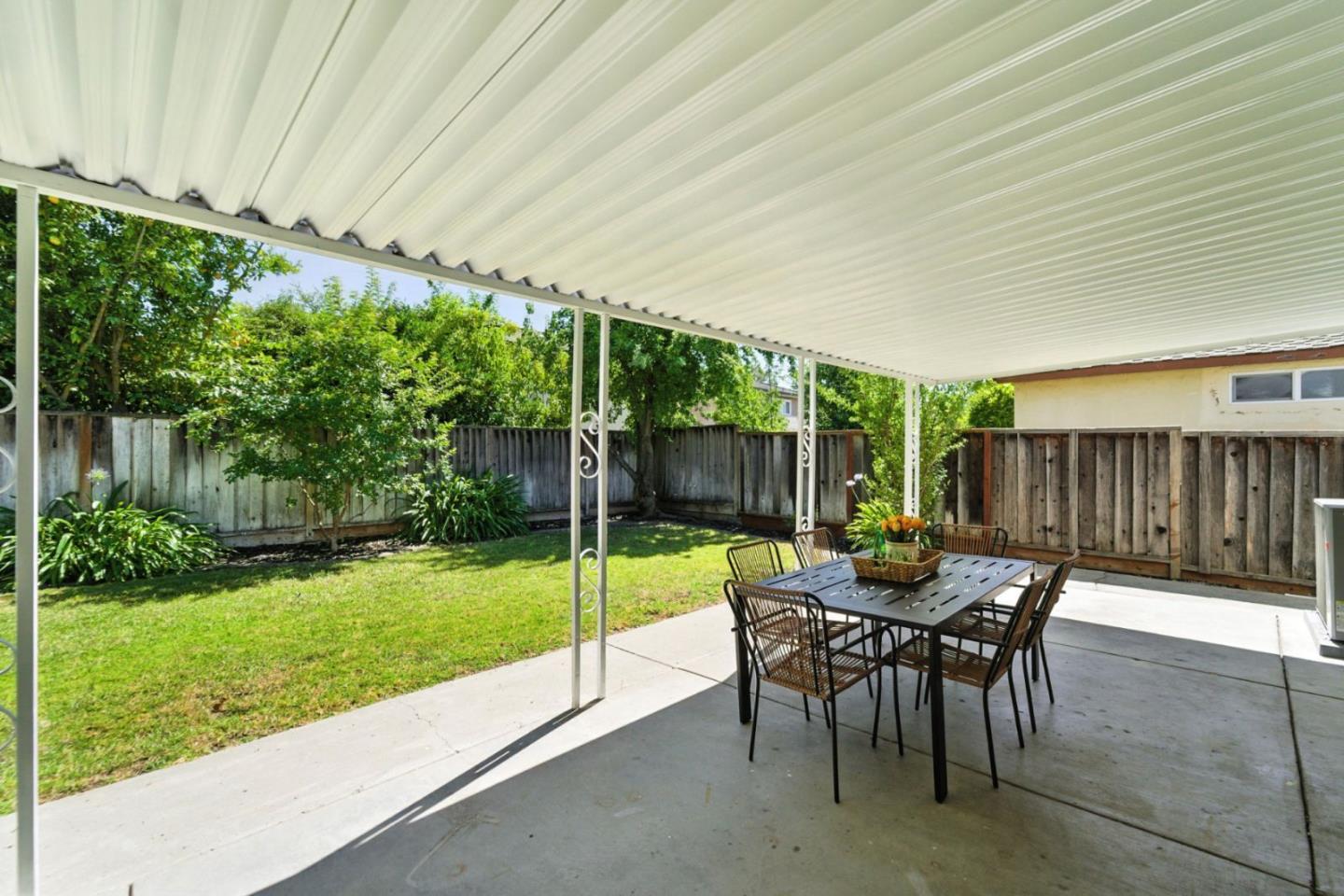 Detail Gallery Image 23 of 27 For 362 El Portal Way, San Jose,  CA 95123 - 3 Beds | 2 Baths