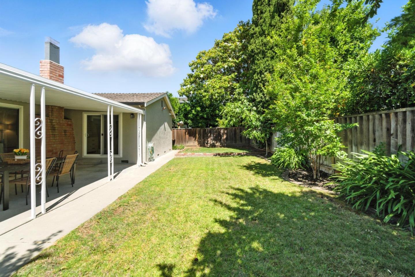 Detail Gallery Image 24 of 27 For 362 El Portal Way, San Jose,  CA 95123 - 3 Beds | 2 Baths