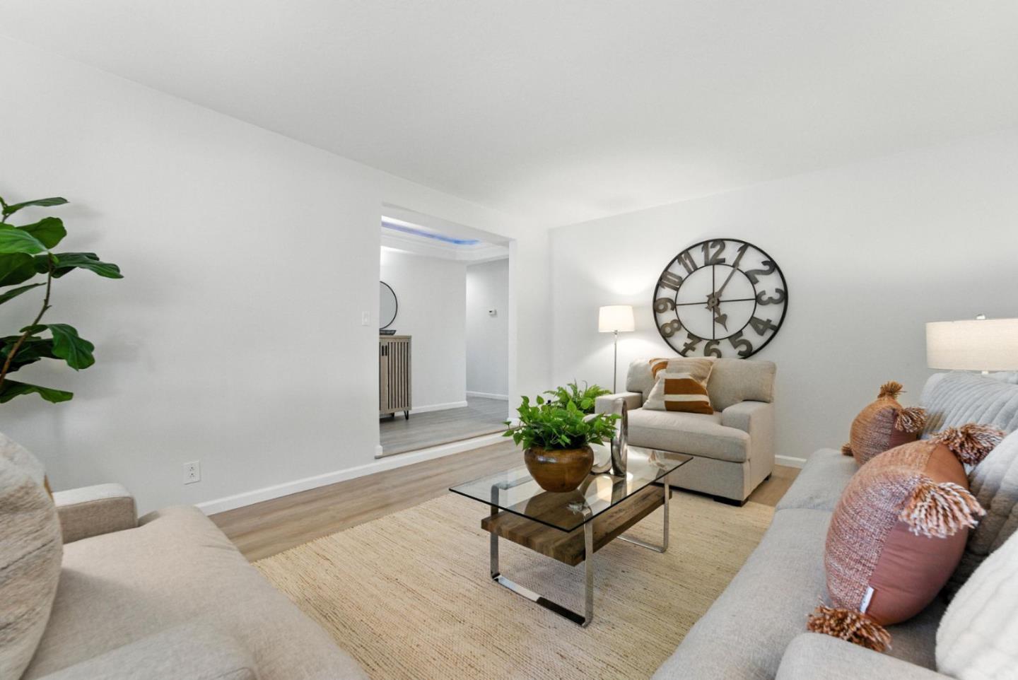 Detail Gallery Image 5 of 27 For 362 El Portal Way, San Jose,  CA 95123 - 3 Beds | 2 Baths