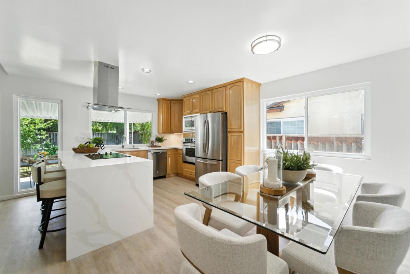 Detail Gallery Image 6 of 27 For 362 El Portal Way, San Jose,  CA 95123 - 3 Beds | 2 Baths
