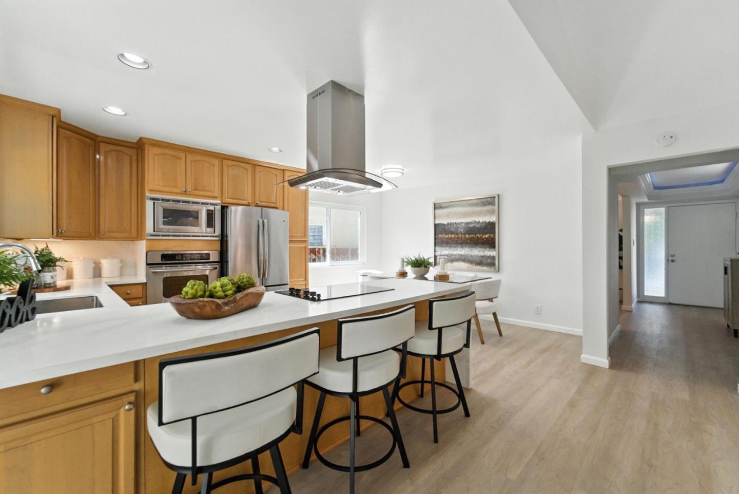 Detail Gallery Image 9 of 27 For 362 El Portal Way, San Jose,  CA 95123 - 3 Beds | 2 Baths