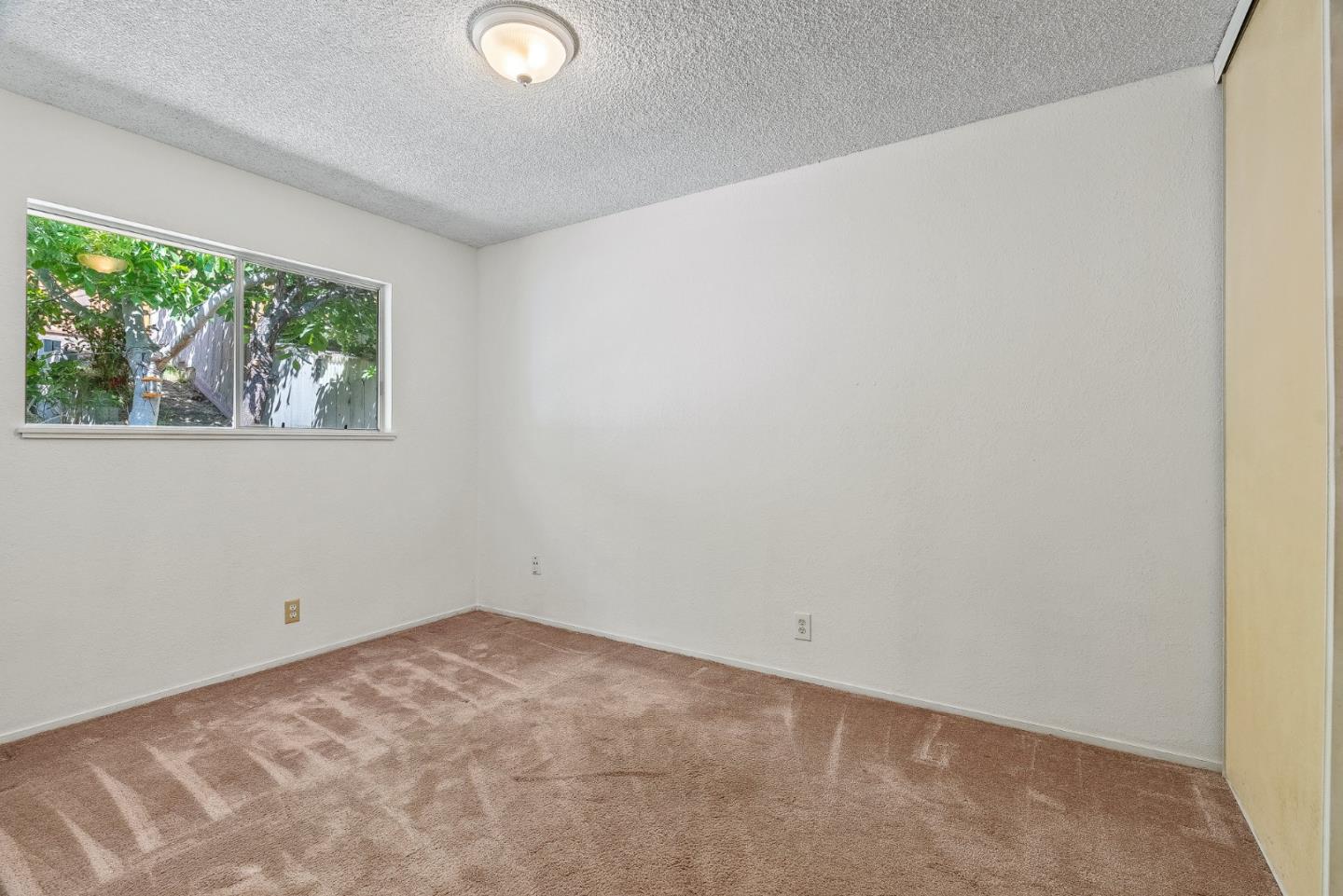 Detail Gallery Image 12 of 30 For 742 Pino Way, Salinas,  CA 93905 - 3 Beds | 1 Baths