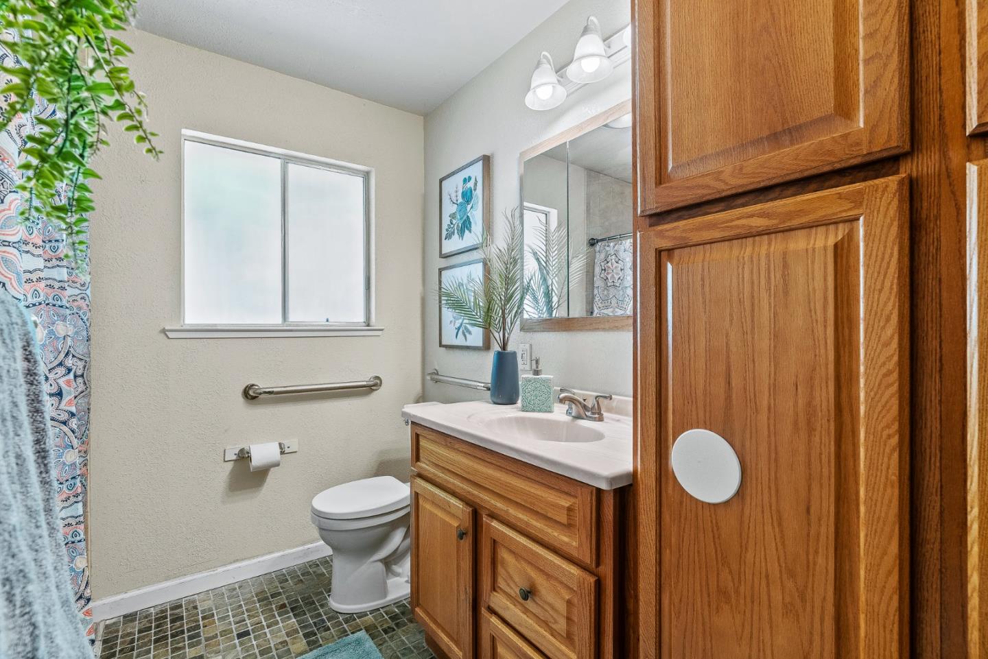 Detail Gallery Image 13 of 30 For 742 Pino Way, Salinas,  CA 93905 - 3 Beds | 1 Baths