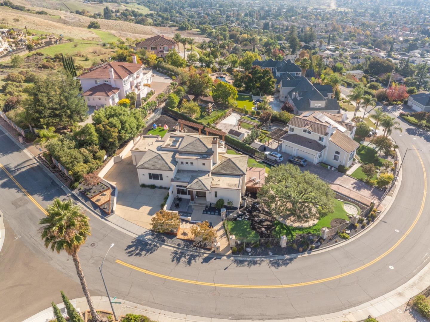 Detail Gallery Image 14 of 66 For 3574 Sweigert Rd, San Jose,  CA 95132 - 4 Beds | 3 Baths