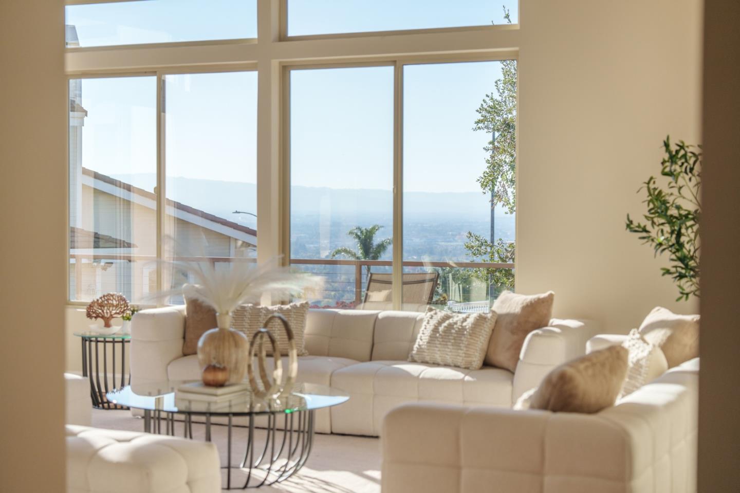 Detail Gallery Image 3 of 66 For 3574 Sweigert Rd, San Jose,  CA 95132 - 4 Beds | 3 Baths