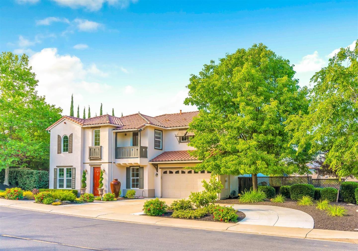 Detail Gallery Image 2 of 7 For 5063 Winterfield Dr, El Dorado Hills,  CA 95762 - 4 Beds | 3 Baths
