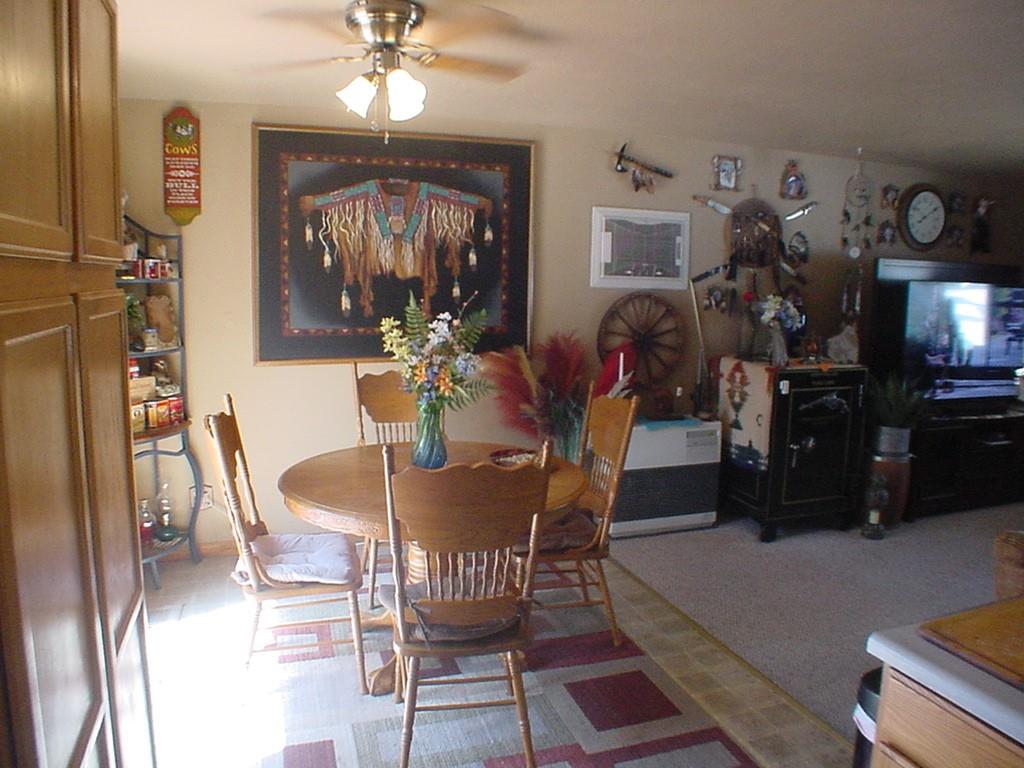 Detail Gallery Image 5 of 18 For 525 Limoneria Ave, Susanville,  CA 96130 - 3 Beds | 2 Baths