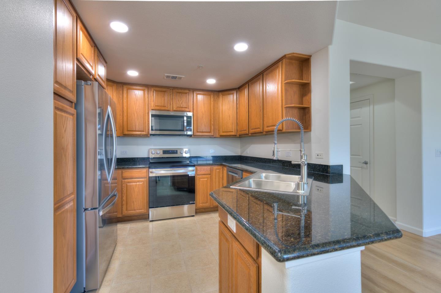 Detail Gallery Image 11 of 42 For 800 S Abel St #507,  Milpitas,  CA 95035 - 2 Beds | 2 Baths