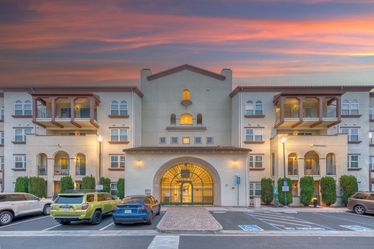Detail Gallery Image 3 of 42 For 800 S Abel St #507,  Milpitas,  CA 95035 - 2 Beds | 2 Baths